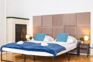 Cama ou camas em um quarto em Spacious 3BR shared Apt. Comfortable and Roomy