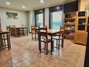 A restaurant or other place to eat at Casa Gerbe