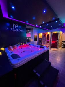 Foto dalla galleria di Spazuroom Luxury Suite a Mouscron