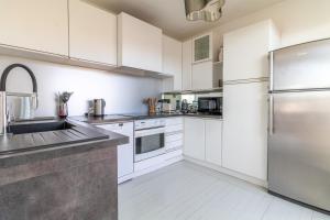 Η κουζίνα ή μικρή κουζίνα στο Unique Grand Penthouse in the heart of Toulouse