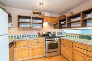 Dapur atau dapur kecil di Telluride Lodge 312 by AvantStay Close to Slopes Town