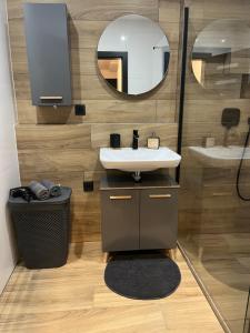 A bathroom at MK Apartment FREE Parking
