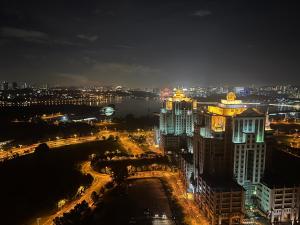 Nespecifikovaný výhled na destinaci Putrajaya nebo výhled na město při pohledu z apartmánu