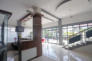 Vestíbul o recepció de Super OYO Capital O 92096 Kuala Ulee Lheue Residence Syariah