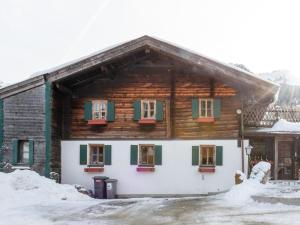 Budova, v ktorej sa dovolenkový dom nachádza