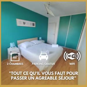 een poster van een slaapkamer met een bed met een auto erop bij L'Edison *T3* proche hôpital in Orléans