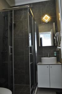 Vannituba majutusasutuses Nego apartmani
