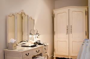 Gallery image of The Old House At Home in Castle Combe