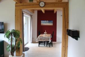 Μια τηλεόραση ή/και κέντρο ψυχαγωγίας στο Ferienhaus MoinMitnanner