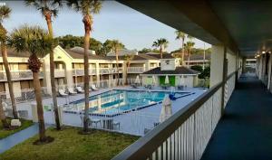 Pool - WiFi - Parking - Best Location !内部或周边的泳池