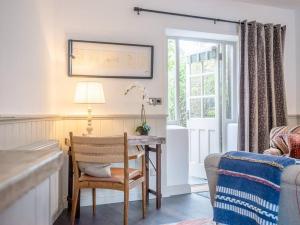 布洛克利的住宿－Quintessential Apartment, The Coach house，相簿中的一張相片