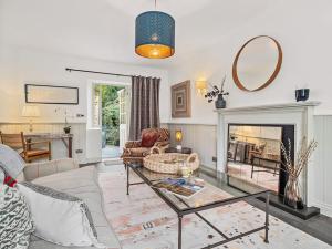 布洛克利的住宿－Quintessential Apartment, The Coach house，相簿中的一張相片