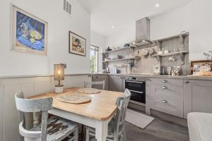 布洛克利的住宿－Quintessential Apartment, The Coach house，相簿中的一張相片