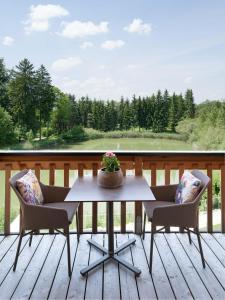 Rõdu või terrass majutusasutuses Rosenhof Salzburger Seenland