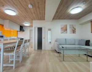Kuchyň nebo kuchyňský kout v ubytování Neighbor's Hotel 十日市
