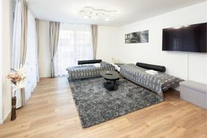 Exklusive 2,5 Zimmer Wohnung的休息区