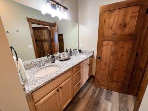 Koupelna v ubytování Happy Trails Condo + 59 fotografií