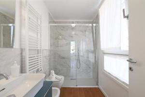 Ванная комната в Lovely Terrace Apartment - Porta Romana District Milan