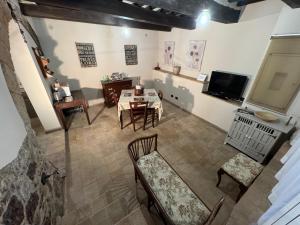 TV a/nebo společenská místnost v ubytování Sforza House