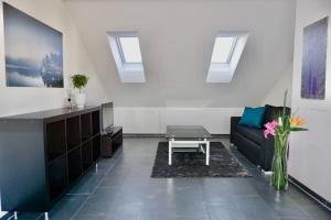 Χώρος καθιστικού στο Sunrise Terrace 2,5 Room Apartment FR-31