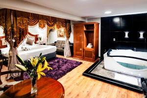 Ліжко або ліжка в номері G Hotels Collect