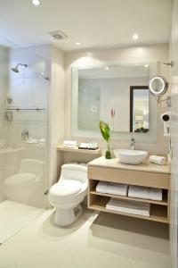 Koupelna v ubytování Hotel Rosales Plaza