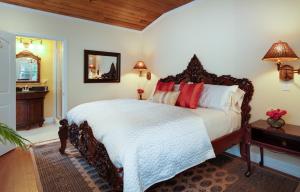 Gallery image of SeaGlass Inn Bed and Breakfast in Melbourne Beach