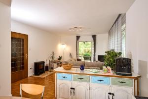 Posezení v ubytování Ferienwohnung Haus Waldblick