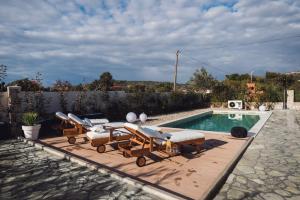 Бассейн в Villa Silente или поблизости