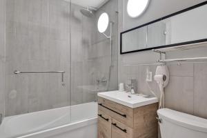 Bilik mandi di Moira Lake Motel +18 gambar