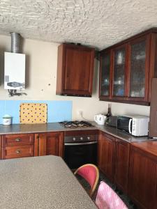 Dapur atau dapur kecil di Casa de campanha chez Irène