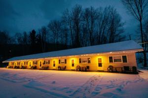 Το Jimmy OConnor's Windham Mtn Inn τον χειμώνα