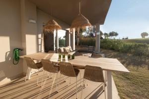 Chic 3BR Haven - Luxury Ground Floor - La Cala Golf italokat is kínál