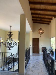 Fotografie z fotogalerie ubytování Cabaña No. 5 Puerta del Bosque Mazamitla. v destinaci Mazamitla