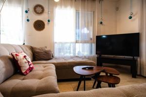โทรทัศน์และ/หรือระบบความบันเทิงของ Lujosa casa: alberca terapéutica 3x2m, chimenea, cocina profesional