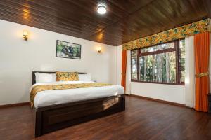 Summit Sherpa Mountain Hotel & Spa客房内的一张或多张床位
