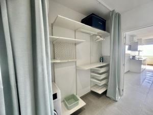 TV a/nebo společenská místnost v ubytování spiaggia a 300 m vista oceano Wi Fi 4ºpiano