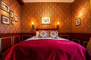 Voodi või voodid majutusasutuse Hotel Pigalle toas