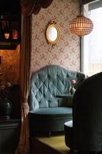 Istumisnurk majutusasutuses Hotel Pigalle