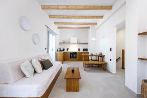 Kuchyň nebo kuchyňský kout v ubytování ANGONI SUITES + 19 fotografií