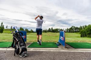 Golf v hotelu nebo okolí