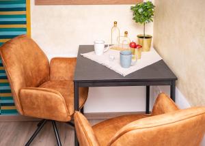 Posedenie v ubytovaní Free Parking -Corvin Palace Residence-3BDRM,6ppl,Wifi,AC