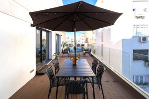 Balkon lub taras w obiekcie Feelathome Goya Apartments