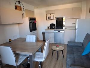 Gallery image of Maison avec spa en front de mer in Le Barcarès