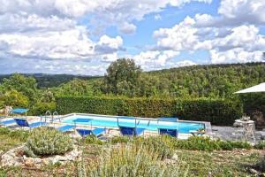 Bazén v ubytovaní Villa Gaia alebo v jeho blízkosti