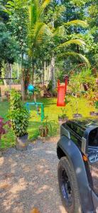 Zahrada ubytování Kuttickattil Pool Home Stay Kumarakom