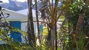 Landskap semula jadi dekat dengan rumah percutian