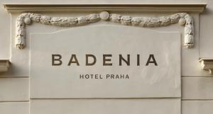 Badenia Hotel Praha的证书、奖牌、标识或其他文件