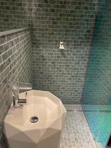 Diamond Capsule Hotel Amsterdam South的一间浴室