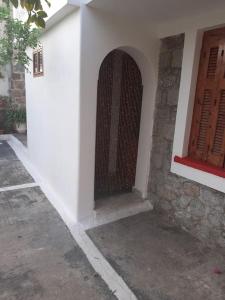 Bangunan di mana terletaknya apartmen +2 gambar